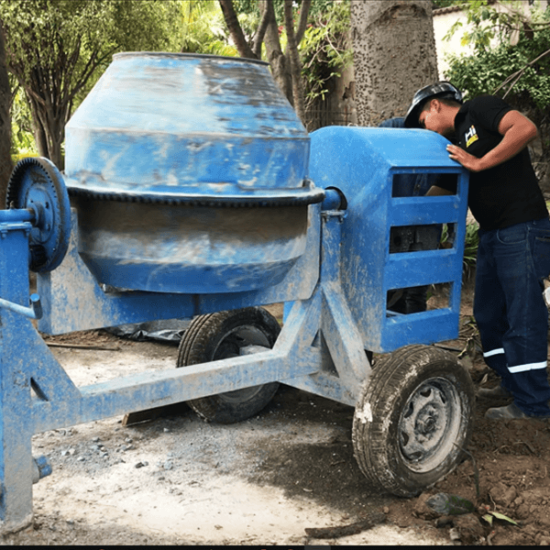 Renta Concretera a Gasolina - Imagen 4